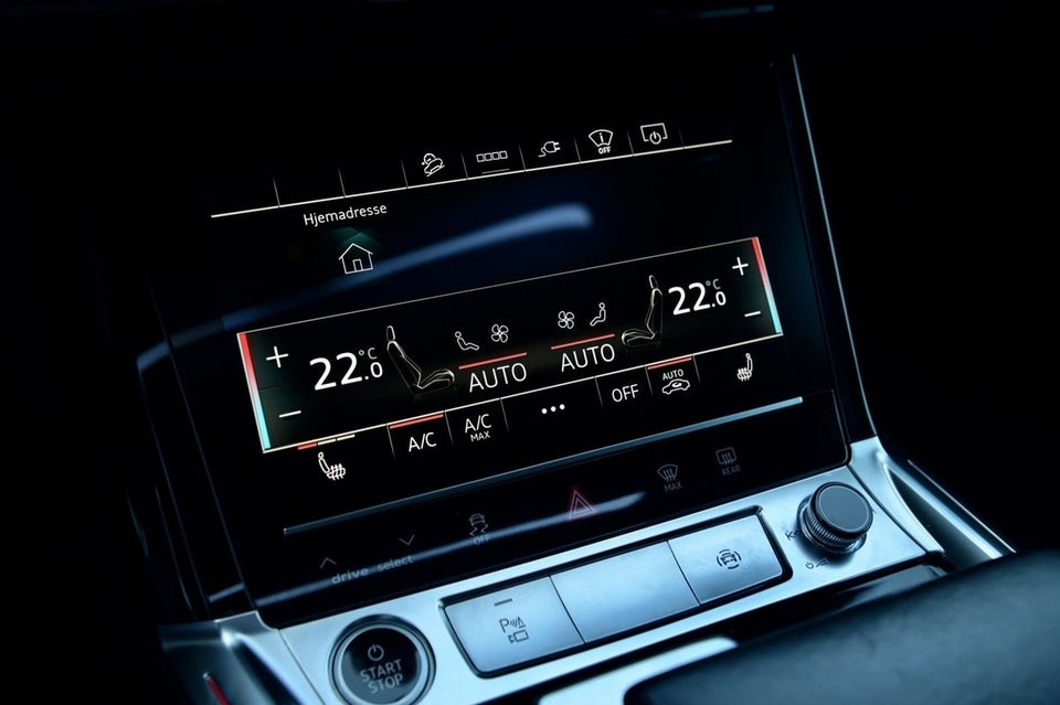 Audi e-tron 55 S-line quattro 5d