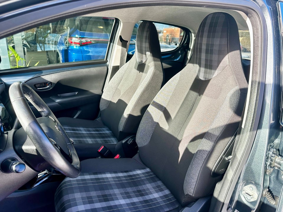 Peugeot 108 1,0 e-VTi 72 Allure+ 5d