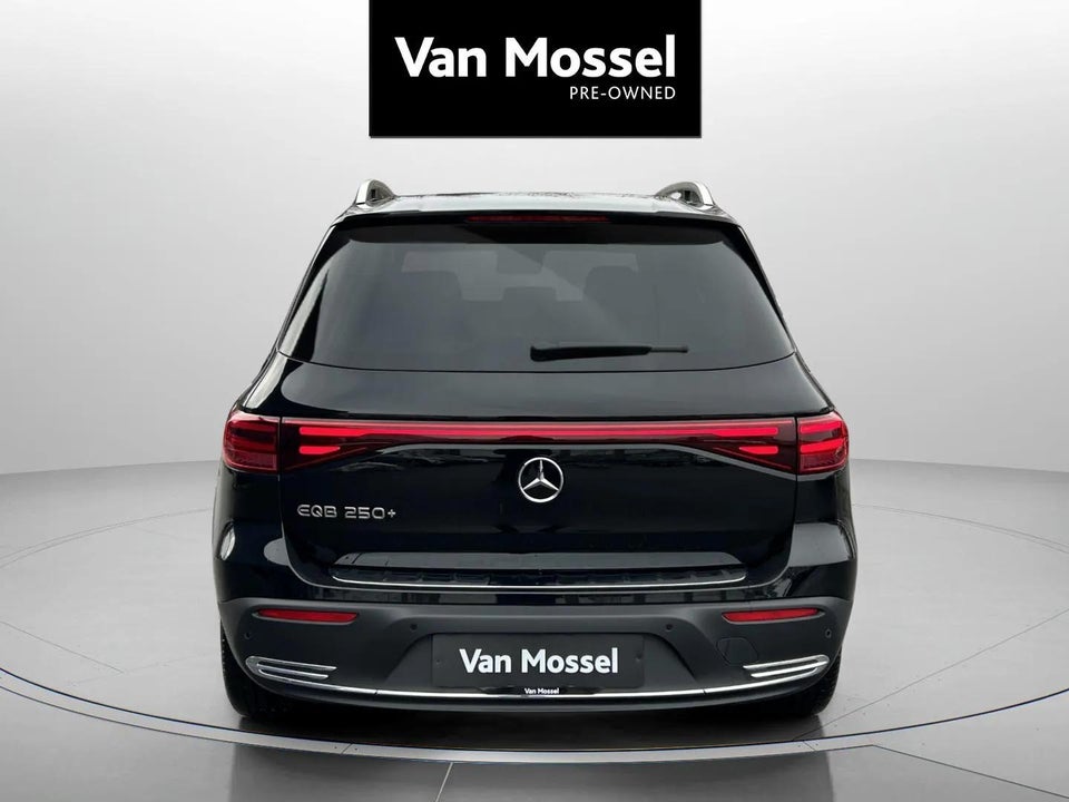 Mercedes EQB250+ Electric Art 5d