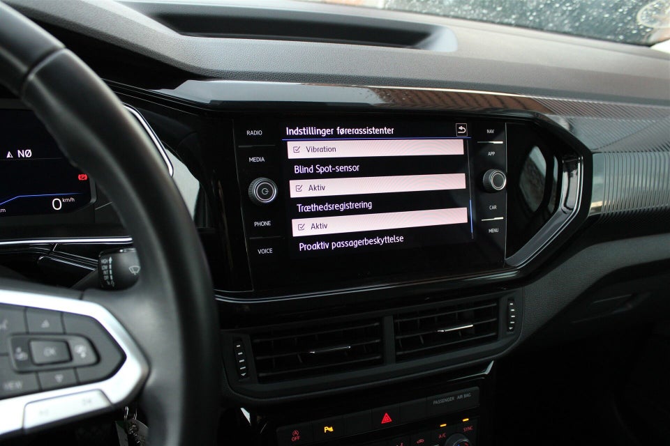 VW T-Cross 1,0 TSi 115 First Edition 5d