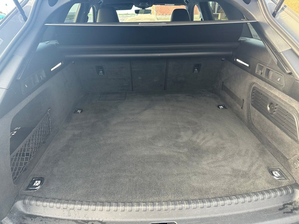 Audi A6 55 TFSi e S-line Avant quattro S-tr. 5d