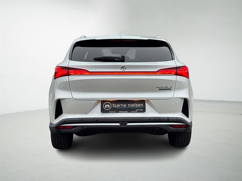 MG Marvel R Luxury 5d