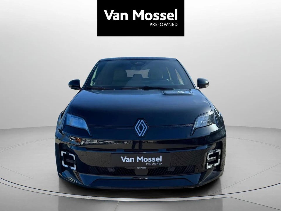 Renault 5 E-Tech 52 Iconic 5d