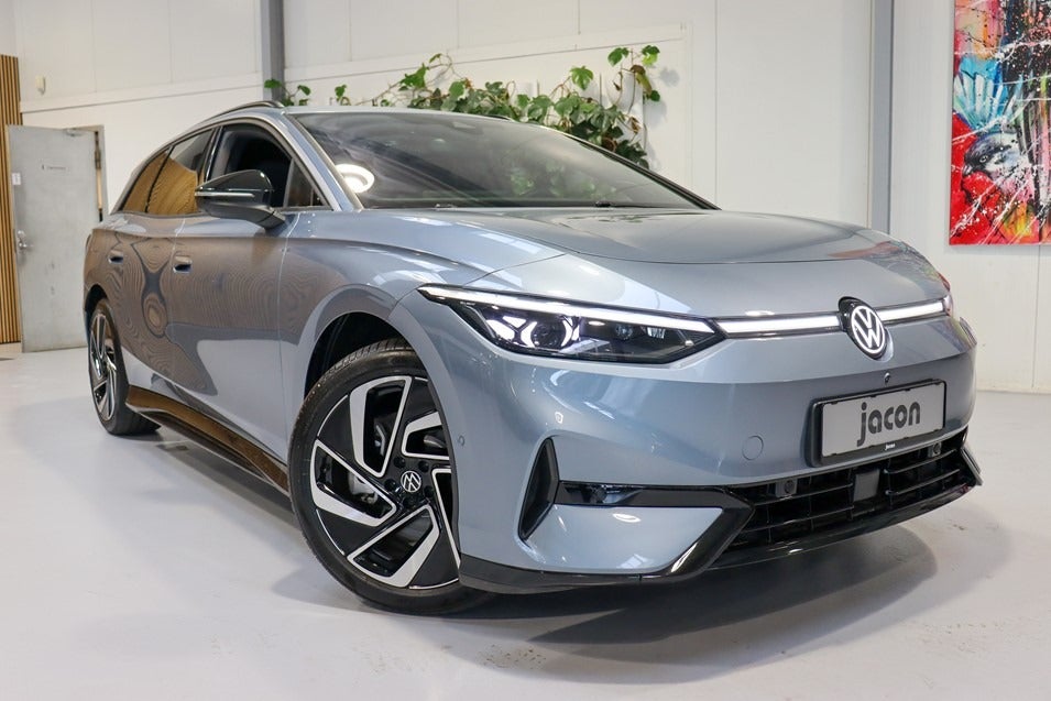 VW ID.7 77 Style+ Tourer 5d