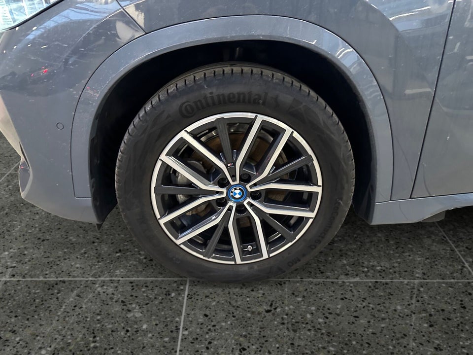 BMW iX1 xDrive30 M-Sport 5d