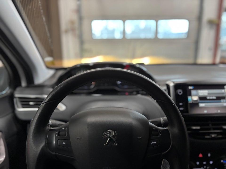 Peugeot 2008 1,2 VTi 82 Active 5d