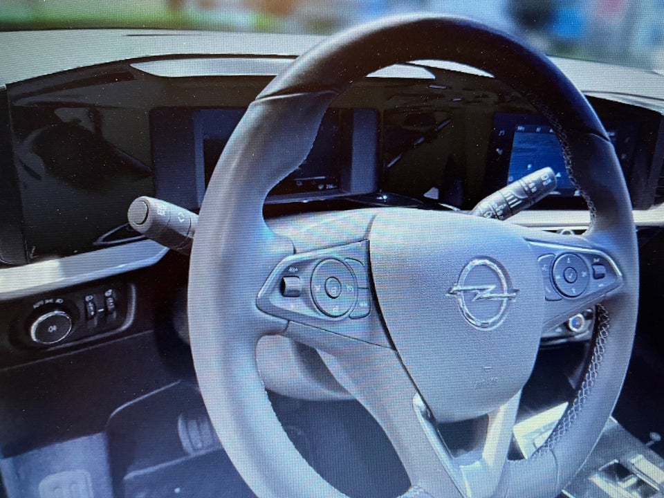 Opel Mokka-e 50 Elegance 5d