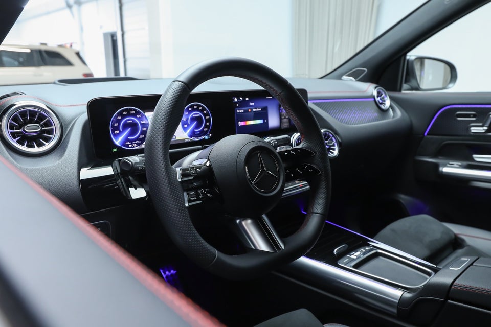 Mercedes EQA350 AMG Premium 4Matic 5d