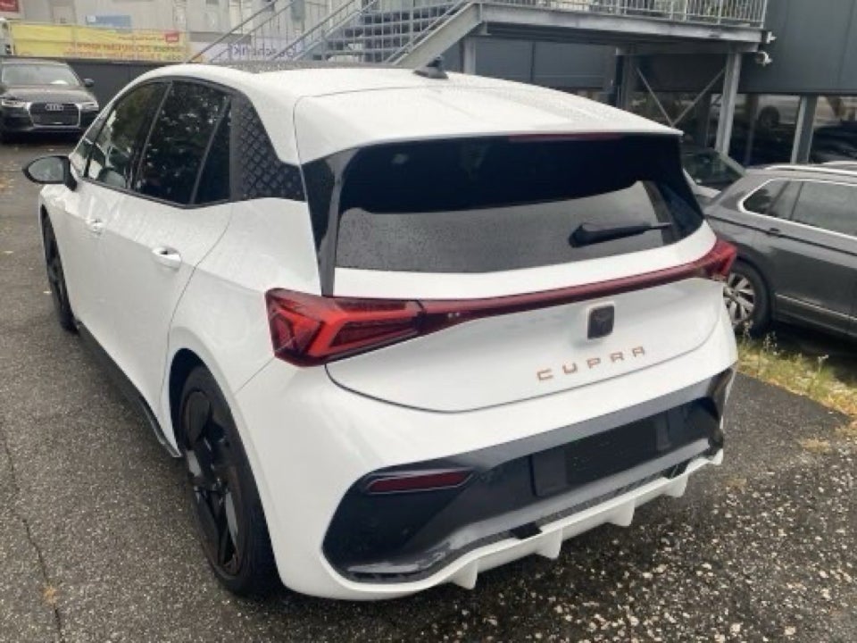 Cupra Born 58 Dinamica Pack High 5d