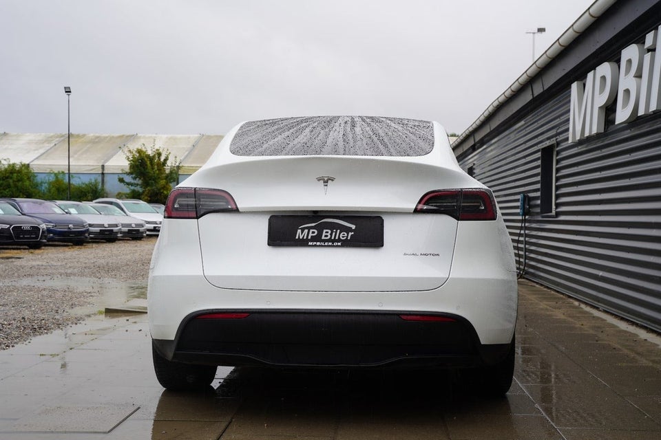 Tesla Model Y Long Range AWD 5d