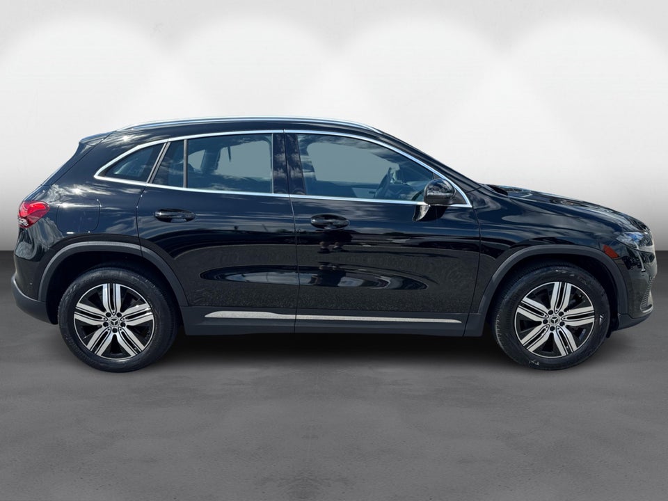 Mercedes EQA250 5d