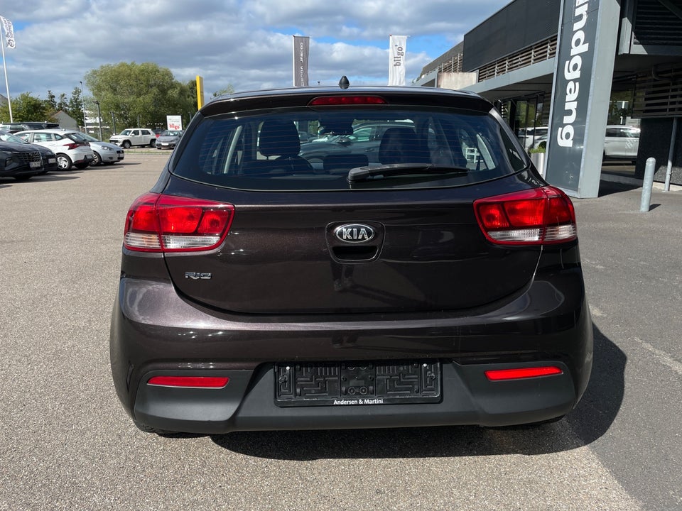 Kia Rio 1,2 CVVT Premium 5d