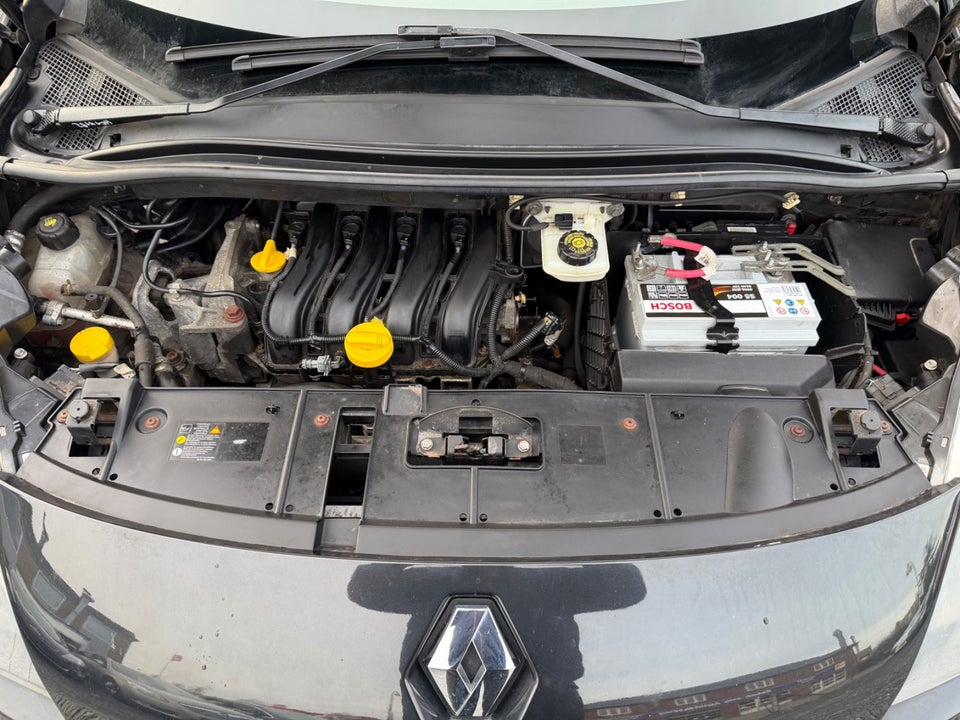 Renault Grand Scenic III 1,6 16V Expression 7prs 5d