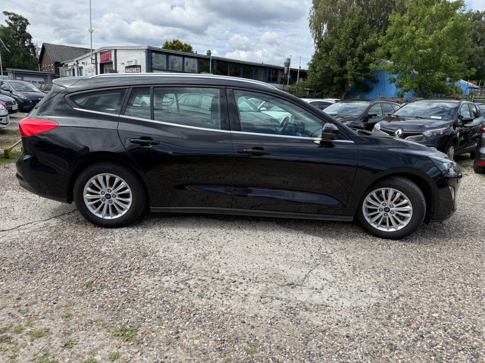 Ford Focus 1,0 EcoBoost Titanium stc. 5d