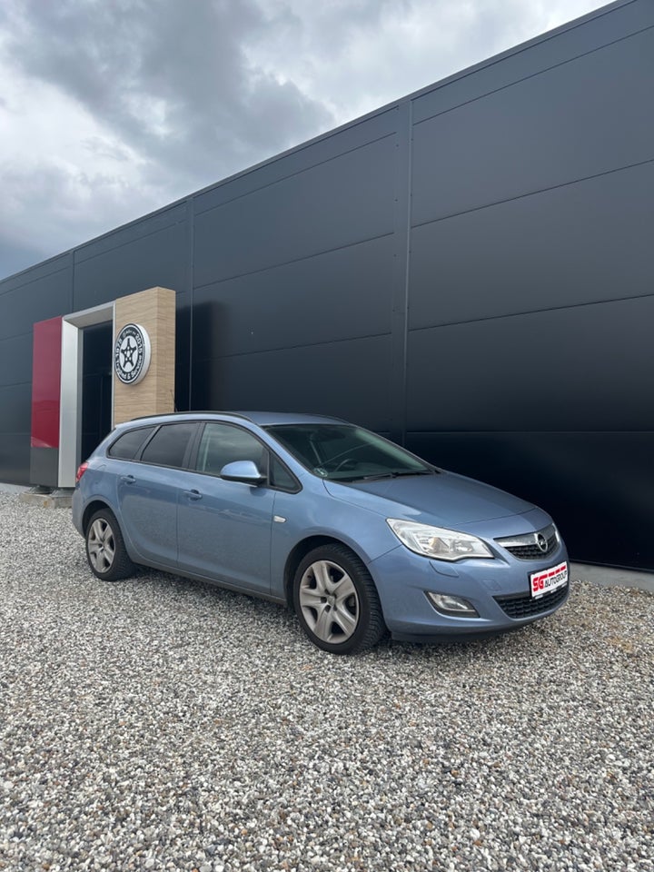 Opel Astra 1,4 T 140 Sport Sports Tourer 5d