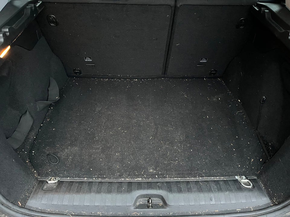 Peugeot 2008 1,2 e-VTi 82 Allure ESG 5d