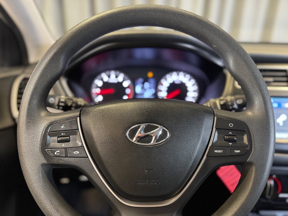 Hyundai i20 1,25 Life 5d