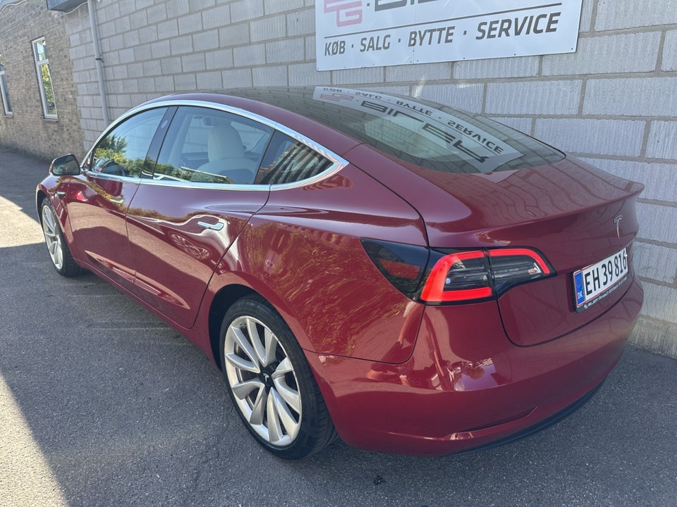 Tesla Model 3 Long Range AWD 4d