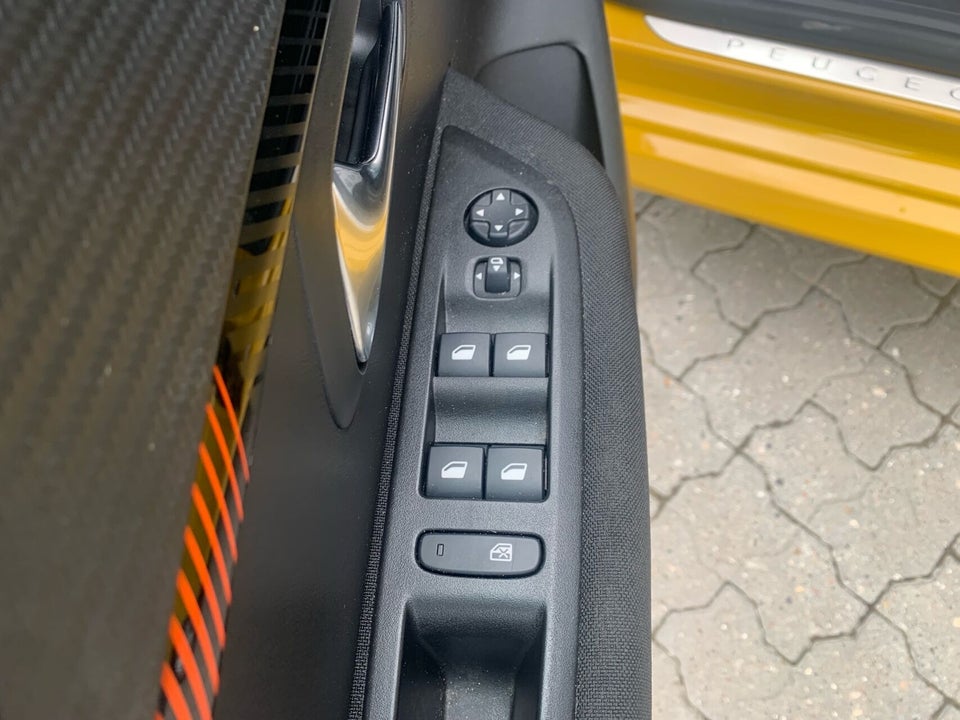 Peugeot 208 1,2 PureTech 75 Active Limited 5d