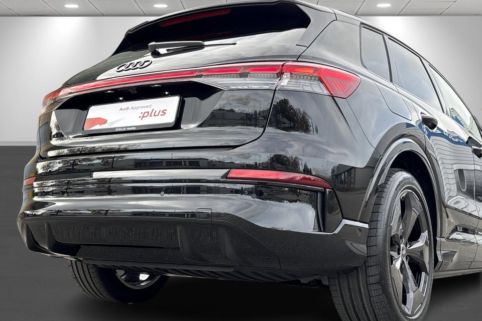Audi Q4 e-tron performance quattro 5d