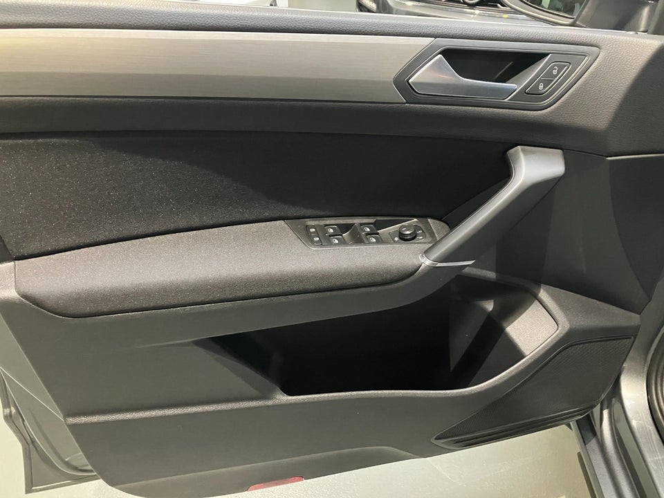 VW Touran 1,6 TDi 115 Comfortline DSG 7prs 5d