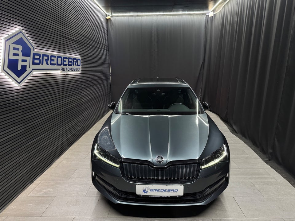 Skoda Superb 1,4 TSi iV Sportline Combi DSG 5d
