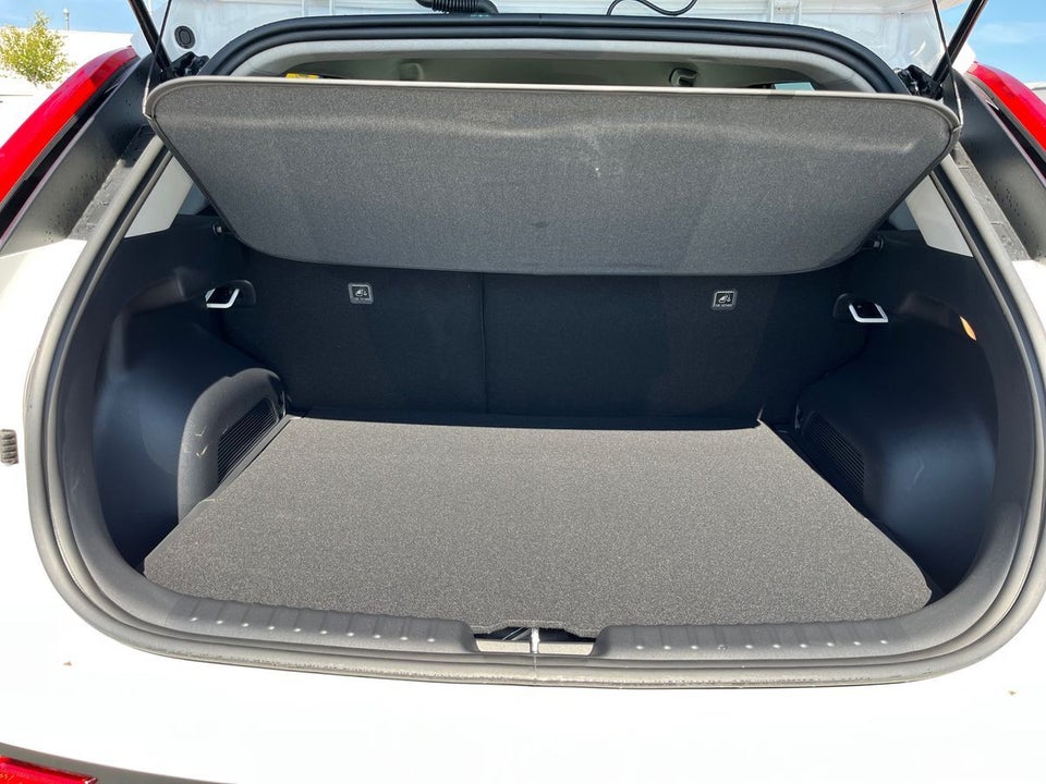 Kia Niro 64 EV Access 5d