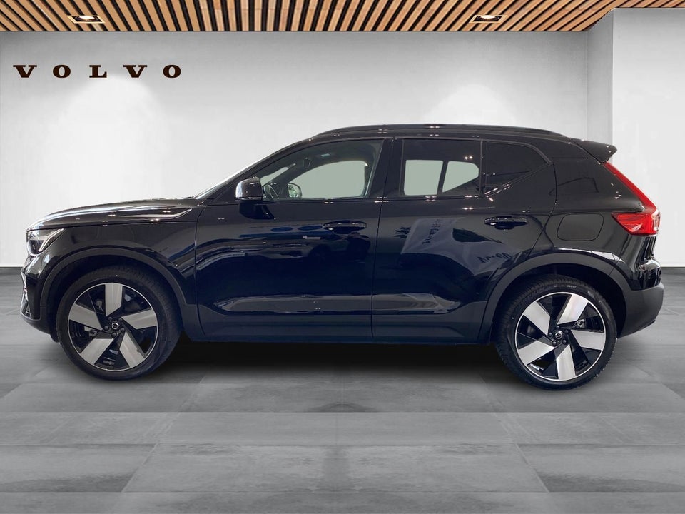 Volvo XC40 ReCharge Extended Range Plus 5d