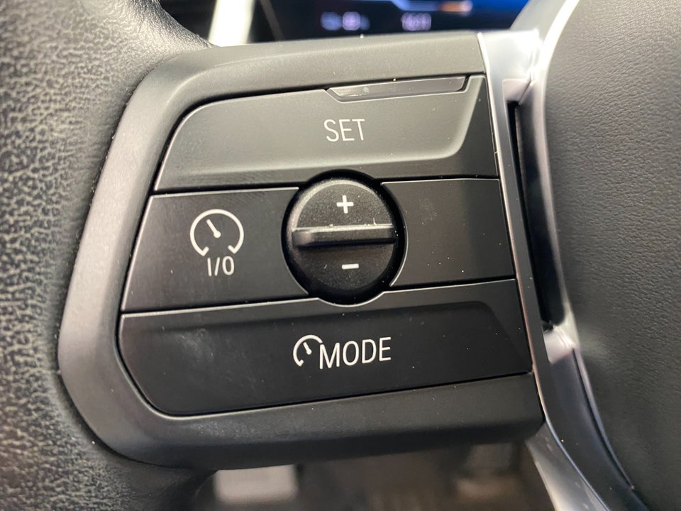 BMW iX1 xDrive30 X-Line 5d