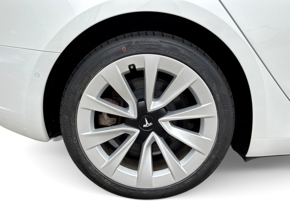 Tesla Model 3 Standard Range+ RWD 4d