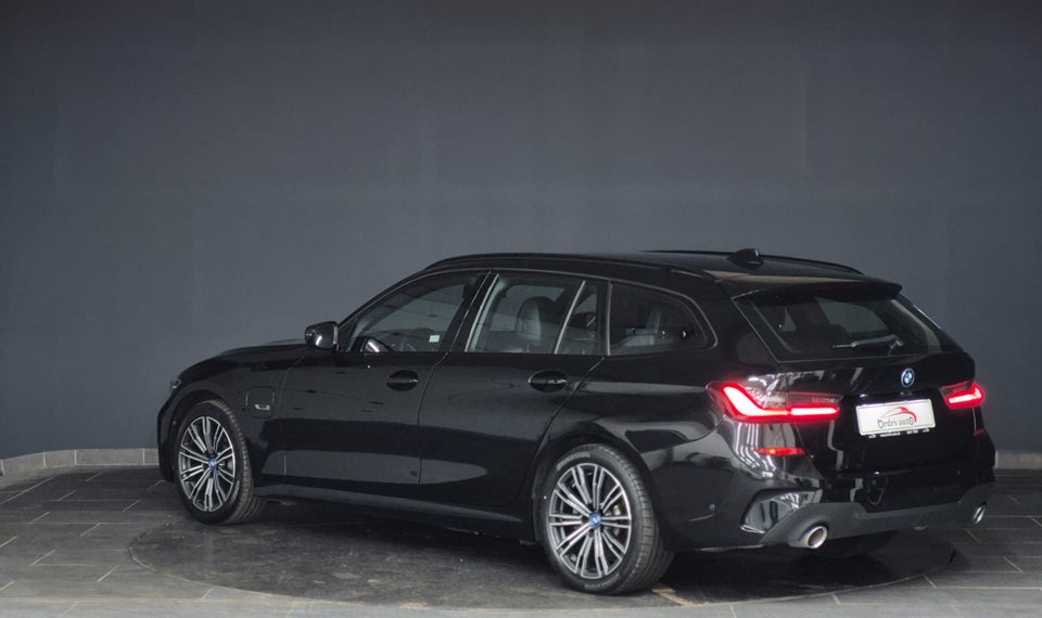 BMW 330e 2,0 Touring M-Sport aut. 5d