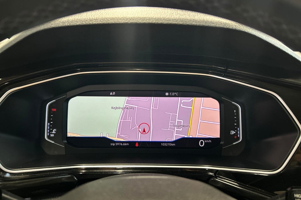 VW T-Cross 1,0 TSi 115 First Edition 5d