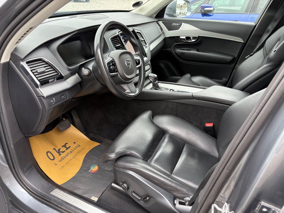 Volvo XC90 2,0 D5 235 Momentum aut. AWD 7prs 5d