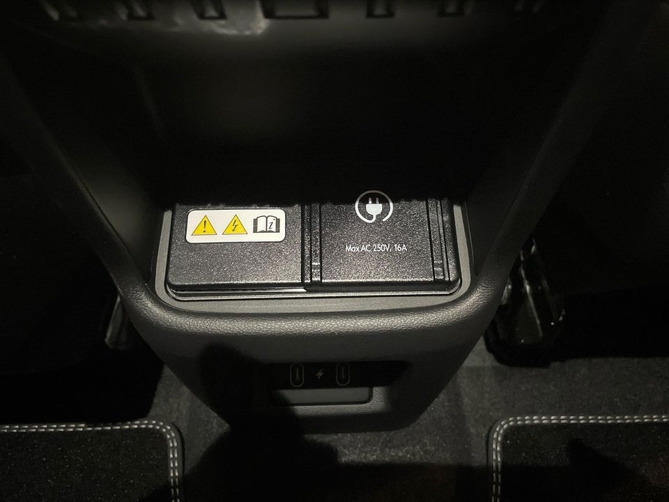 Hyundai Kona 65 EV Ultimate 5d