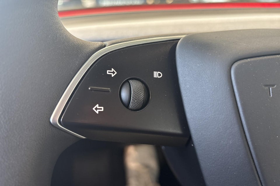 Tesla Model 3 Long Range AWD 4d