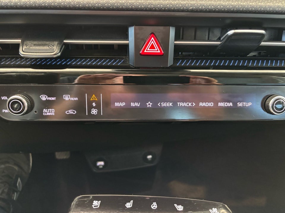 Kia EV6 77 Long Range Upgrade 5d