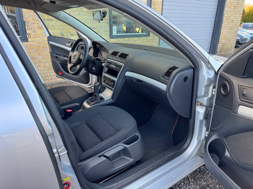 Skoda Octavia 1,2 TSi 105 Ambiente Combi 5d