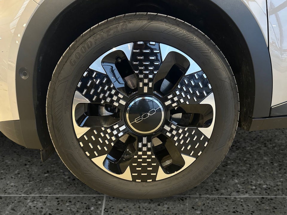 Fiat 600e 54 la Prima 5d