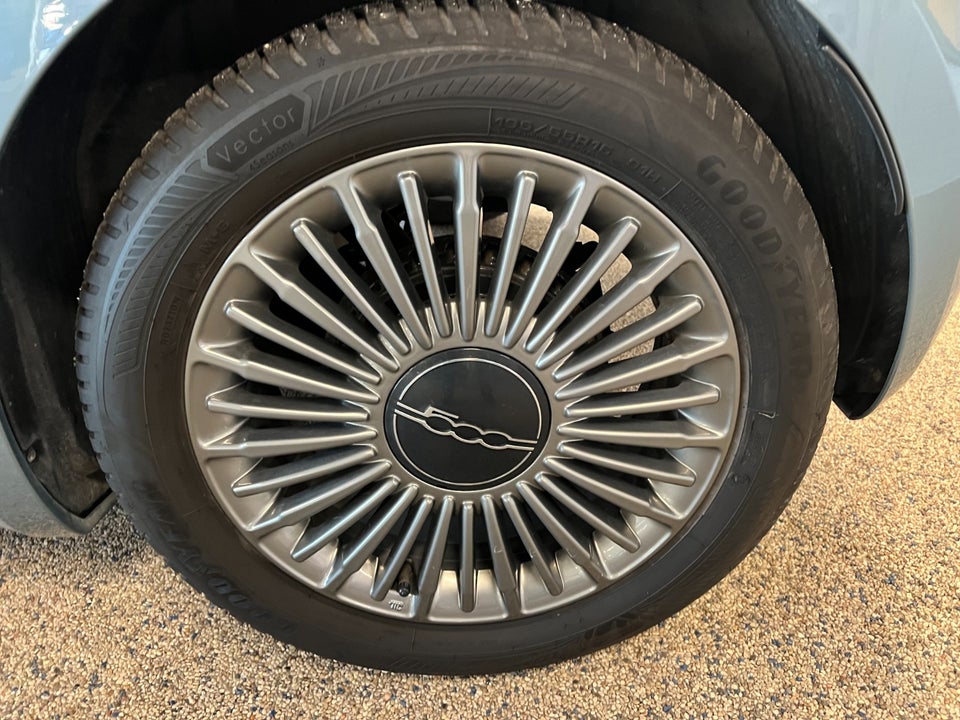 Fiat 500e 42 Icon Pack Cabrio 2d