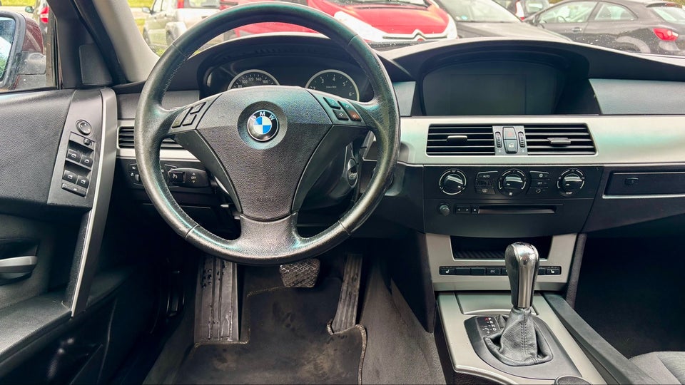 BMW 530i 3,0 Touring aut. 5d