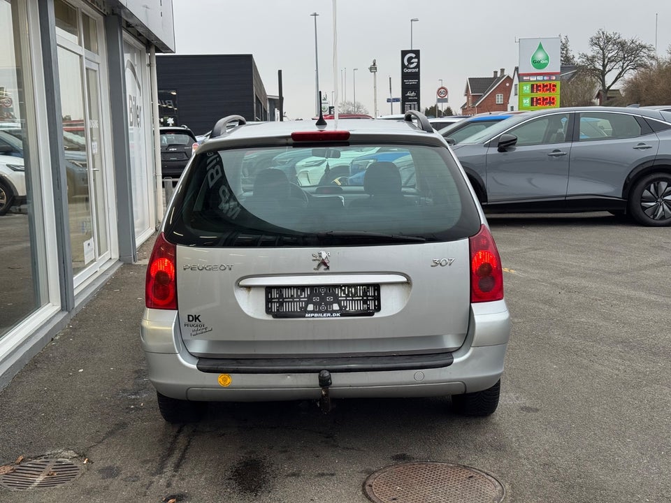 Peugeot 307 1,6 XR stc. 5d