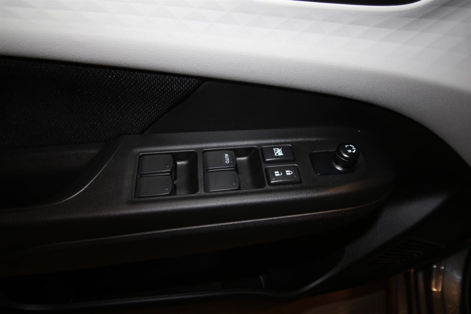 Suzuki Swift 1,2 Advance CVT 5d