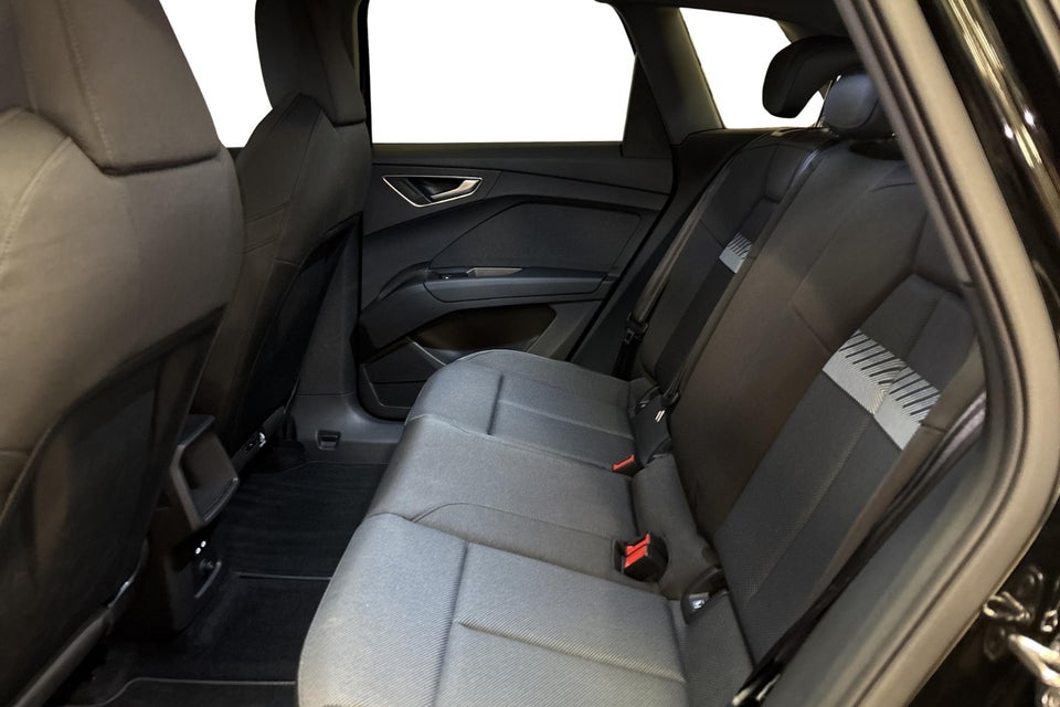 Audi Q4 e-tron 45 Progress 5d