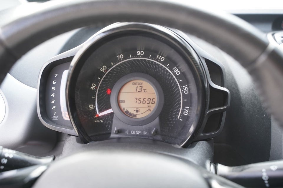 Toyota Aygo 1,0 VVT-i x-pose 5d