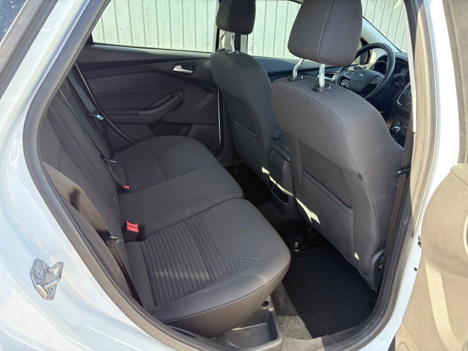 Ford Focus 1,0 SCTi 125 Titanium 5d