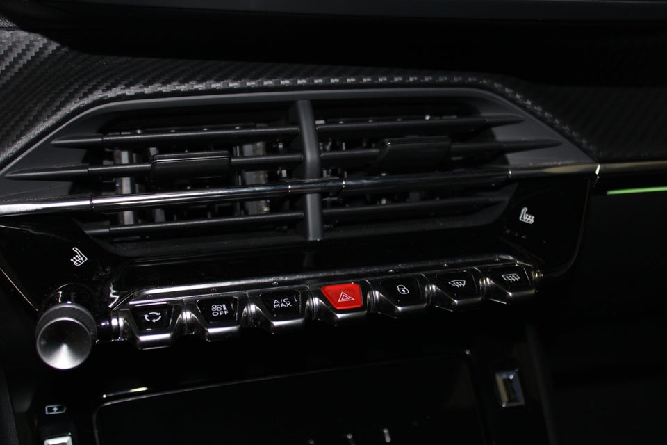 Peugeot e-2008 50 GT Pack 5d