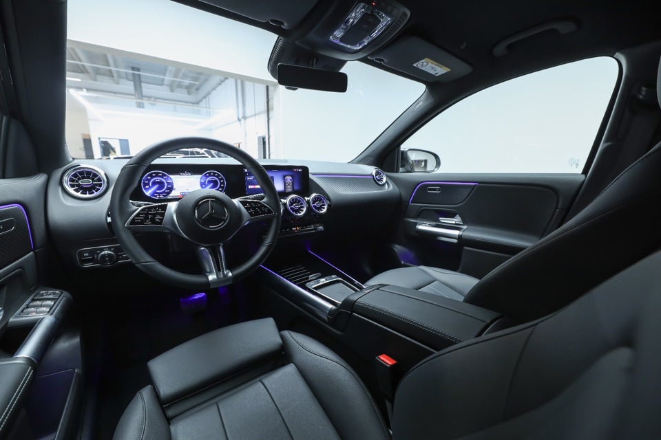 Mercedes EQA350 Progressive 4Matic 5d