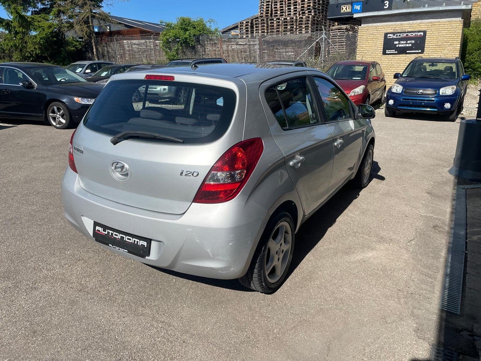 Hyundai i20 1,4 Comfort aut. 5d