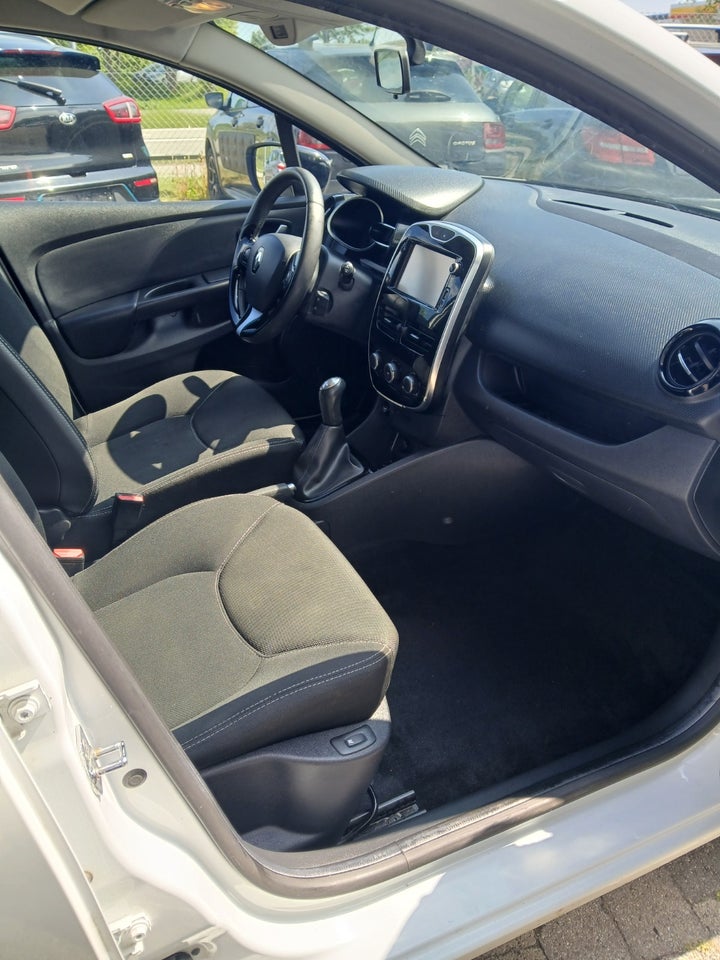 Renault Clio IV 0,9 TCe 90 Expression 5d