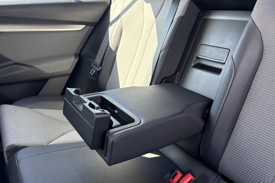 Skoda Enyaq 80 iV Loft 5d